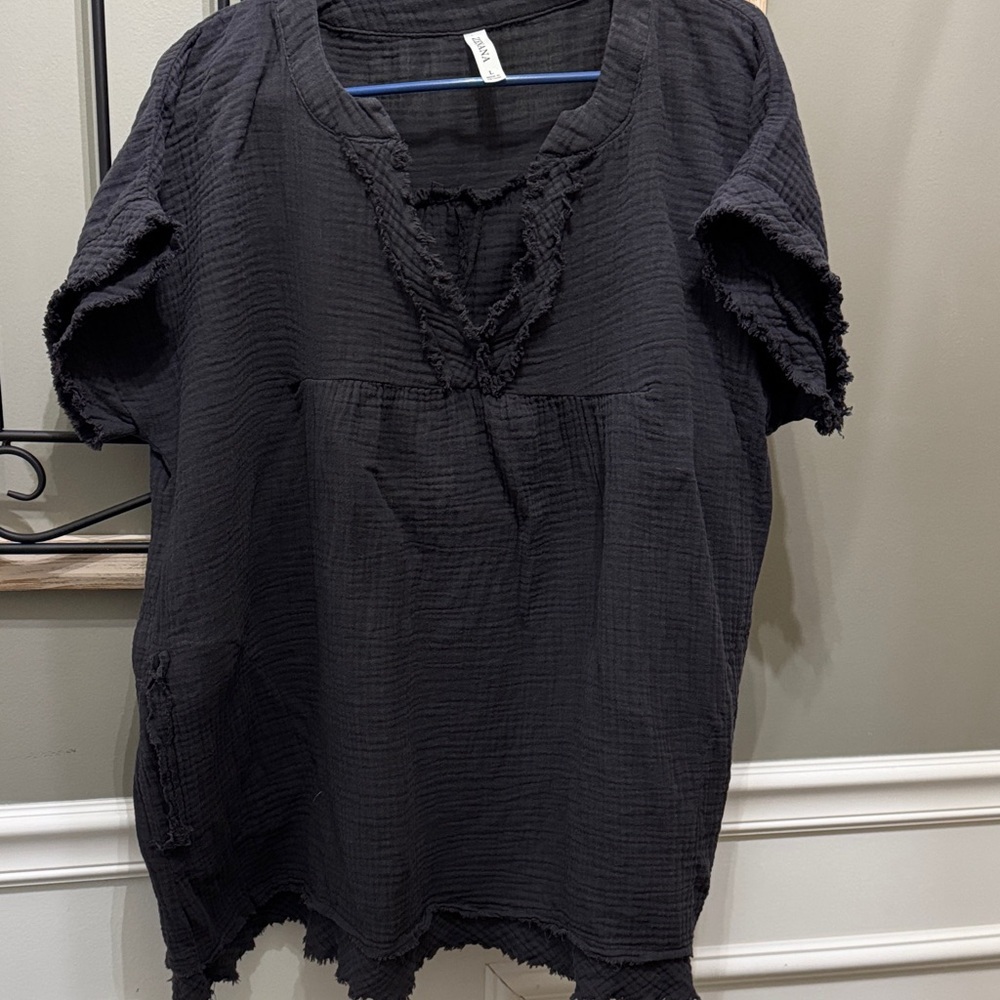 Zenana large Black Textured Short Sleeve Top